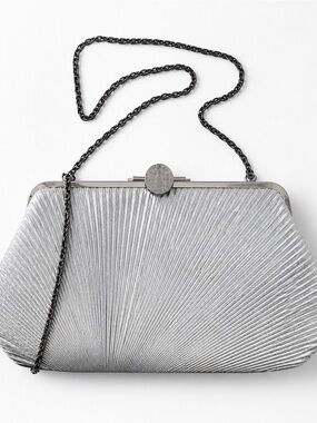 Vintage Silver Shimmer Evening Clutch – Long Dark-Silver Chain, 1990s